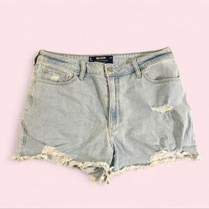 Hollister Ultra High-Rise Mom Shorts Light Wash | Size 12 W31